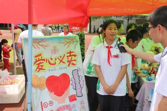 快问蜗牛|去年买了一辆林肯车最近发现后面丢了2字怎么找店里?蜗牛问答平台