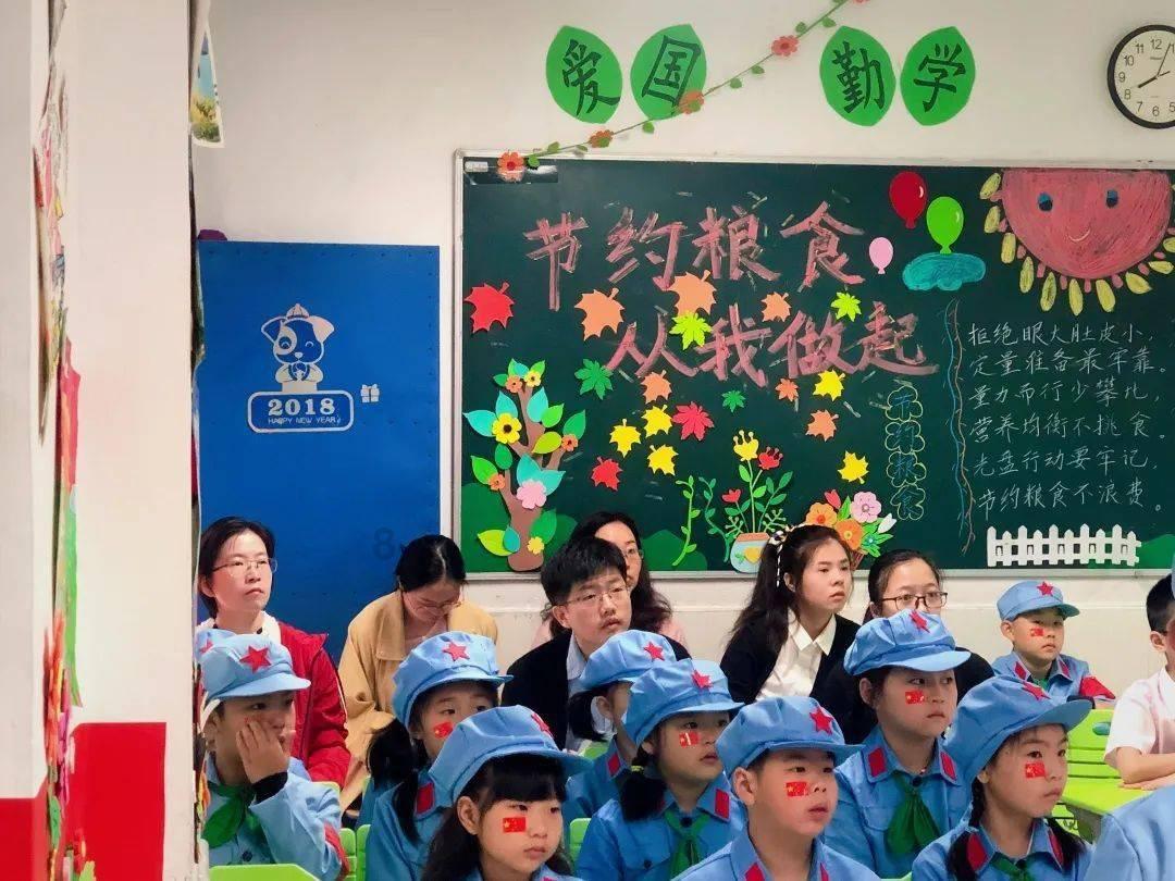 女子将20万现金藏垃圾桶,丈夫不知情误扔了